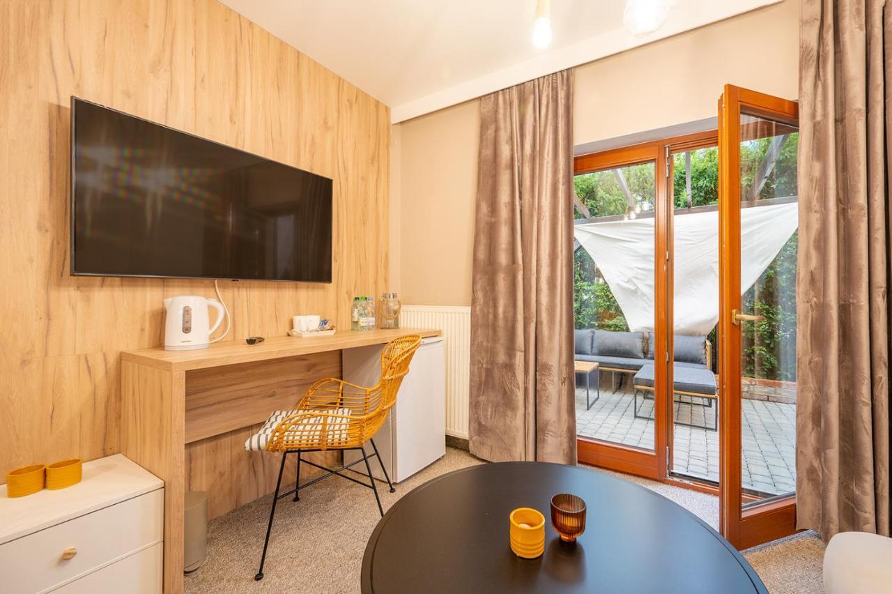 Akacjowa Zatoka - Pokoje I Apartamenty Mielenko Exterior foto