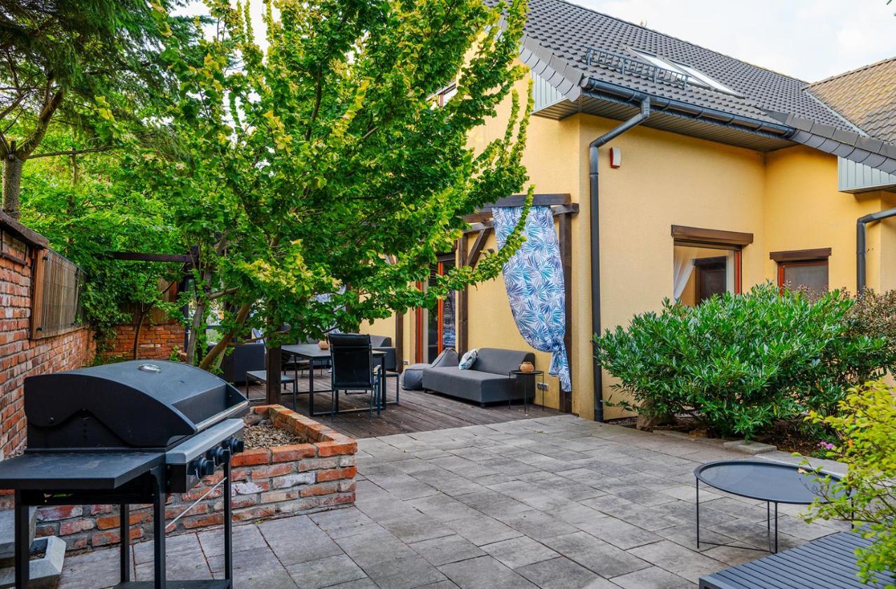 Akacjowa Zatoka - Pokoje I Apartamenty Mielenko Exterior foto